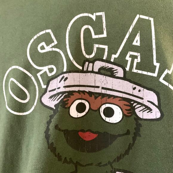 GU (Uniqlo) Sesame Street Oscar the Grouch Half Sleeve Sweat Look T-shirt Green - Picture 8 of 13
